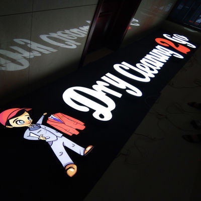 A impressão UV 3D do sinal da letra de canal da propaganda da forma da caixa leve iluminou o UL