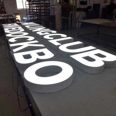 A luz do gigante de HIGHSPAN acima de Logo Sign 220V entrou letras de canal feitas sob encomenda
