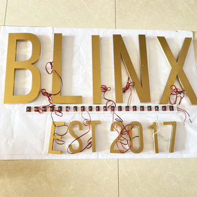 A escova SS do ouro iluminou letras de canal Logo Sign Highspan