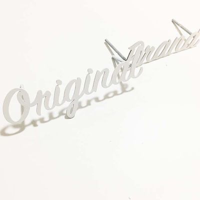 O sinal branco da letra do metal da pintura do corte liso escovou o Signage da letra de canal SS304