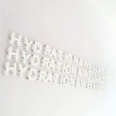 O negócio Logo Clear Plastic Letters For assina a decoração interna