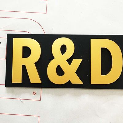 O negócio Logo Clear Plastic Letters For assina a decoração interna