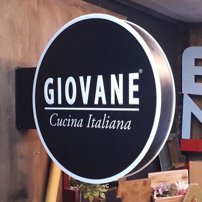 O dobro exterior da pintura do preto da placa do sinal do restaurante do negócio do diodo emissor de luz 12V tomou partido