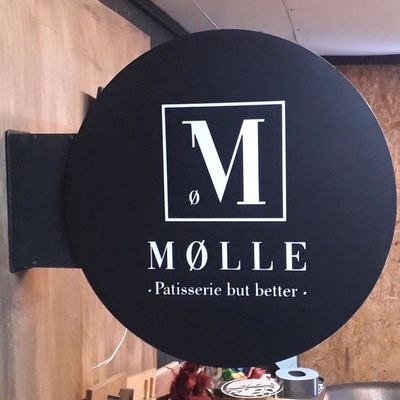 O dobro exterior da pintura do preto da placa do sinal do restaurante do negócio do diodo emissor de luz 12V tomou partido