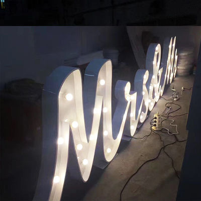 O metal do sinal da letra do famoso da decoração do casamento pintou o CE ROHS