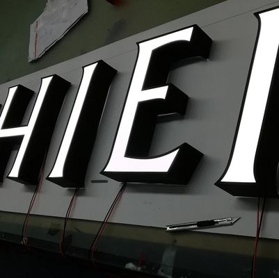 Alfabeto impermeável 60HZ iluminado metal do sinal da letra 3D