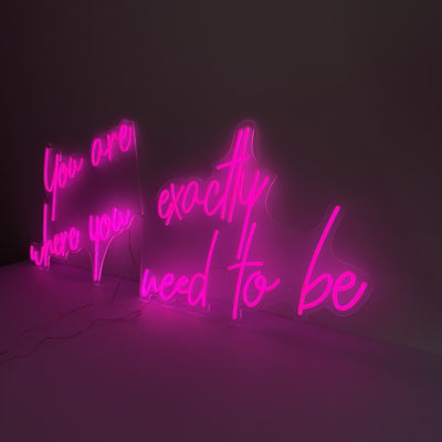 HIGHSPAN personalizou as letras de canal 3d de néon com placa acrílica