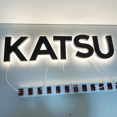 Signage retroiluminado preto HIGHSPAN Logo Signs de aço inoxidável do revestimento 3D